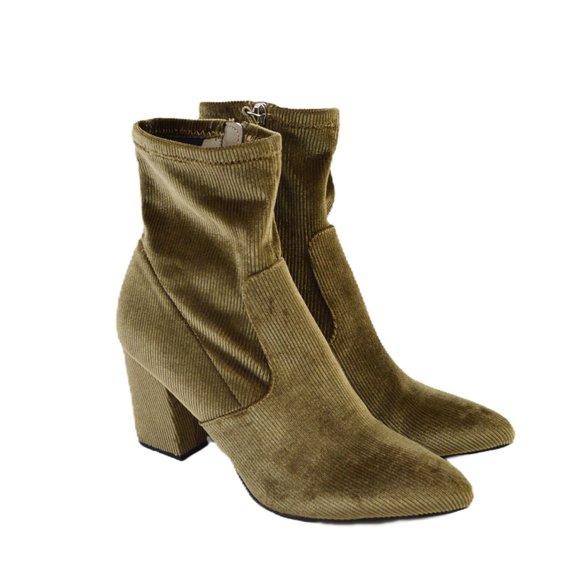 Steve Madden Elory Velvet Bootie #109-41 - Picture 1 of 5